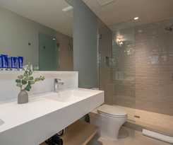 Hotel The Shoals Suites and Slips