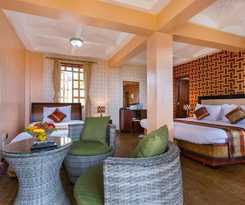 Hotel Lerruat Log Resort