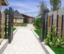 Distinctions Gardens Guest House