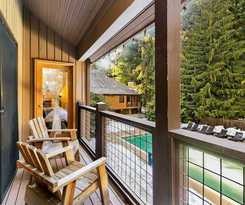 Hotel LOGE Alta Crystal