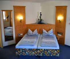  Gasthof zum goldenen Schiff