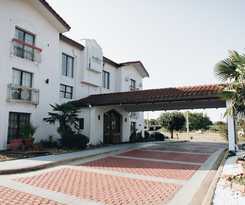 Hotel All Seasons Inn & Suites