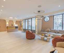 Hotel Yuna Porte Maillot - ApartHotel