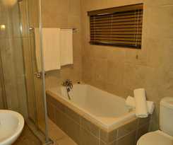 Hotel Crystal Rose Lodge