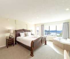 Villa Eyrie Resort