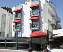  Pure Blanche Hotel