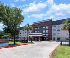 La Quinta Inn and Suites By Wyndham Houston Nw Brookhollow