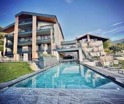 Hotel Maraias Luxury Suites & Apartments