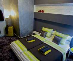 Hotel 108