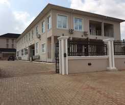 Hotel La Divas and Events Centre