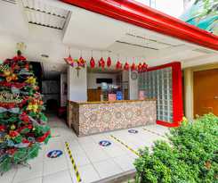 OYO 842 City Smiles Apartelle