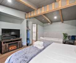 Hotel Blue Jay Lodge