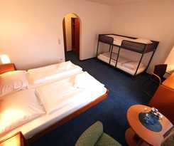 A8 Hotel im Darchinger Hof, Bed and Breakfast