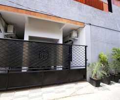 Kamar Keluarga Haji Peeng Syariah
