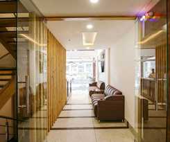  Fabhotel Prism Grand