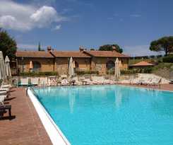 Residence con piscina a Monteverdi