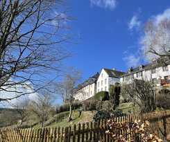 Burghaus and Villa Kronenburg