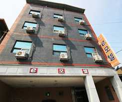 Hotel Yeongju E