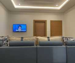 Hotel Seven Heaven Plaza