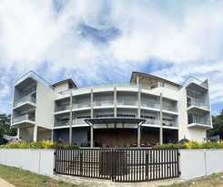 Hotel Mazarine Surf Suites