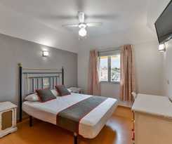 Hotel OYO Hostal El Pilar