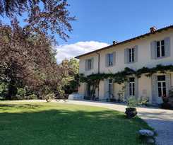  Dandelion Como Suites and Park