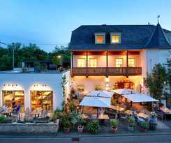 Hotel Johannishof Wine-Cafe and Guesthouse