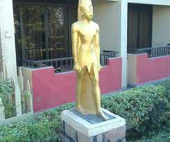 Hotel Luxor Armed Forces