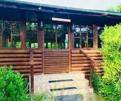 Hotel The Log Cab Inn Resort