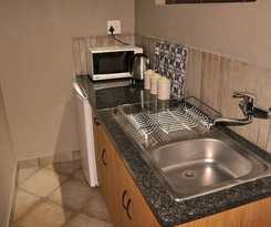 Hotel Ukutula Lodge and Game Reserve