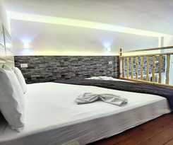 Vlycha Beach Studios and Apartments