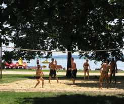 Happy Camp mobile homes in Füred Camping
