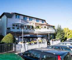 Pensión and Restaurant La Amalia