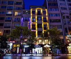 Royal Garden Suite Hotel