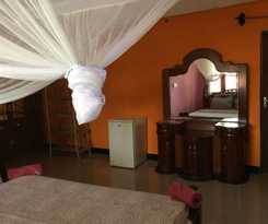 Kajibange bar and guesthouse