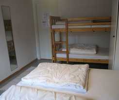 Kustnära Vandrarhem - Hostel