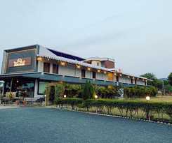Hotel Aravalli Hill Resort