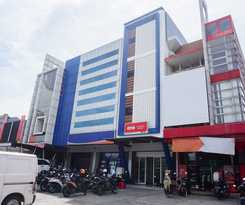 OYO 90305 De Umbrela Mansion Syari\'ah Ciputat