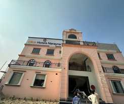 Hotel Click Narayna