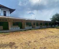 Hotel OYO Life 93256 Kos Meninting