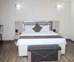 Hotel Golden Tulip GT31-Rivotel