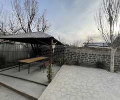 Noragyugh Guesthouse