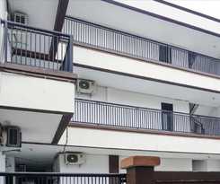 OYO 93543 Belmount Residence By Tos