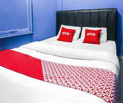 Hotel OYO 93772 Iconiq Rooms