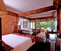 Mom Tri's Villa Royale