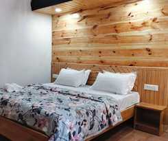 Hotel Baikunth Home Stays