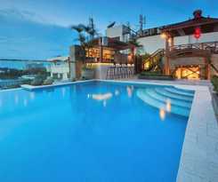 Hotel California Saigon Hotel and Rooftop Pool