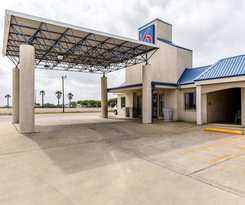  Motel 6 Port Lavaca, TX - Beach