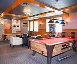 Twin Pine Inn and Suites