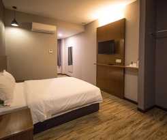 Hotel 3-Plus